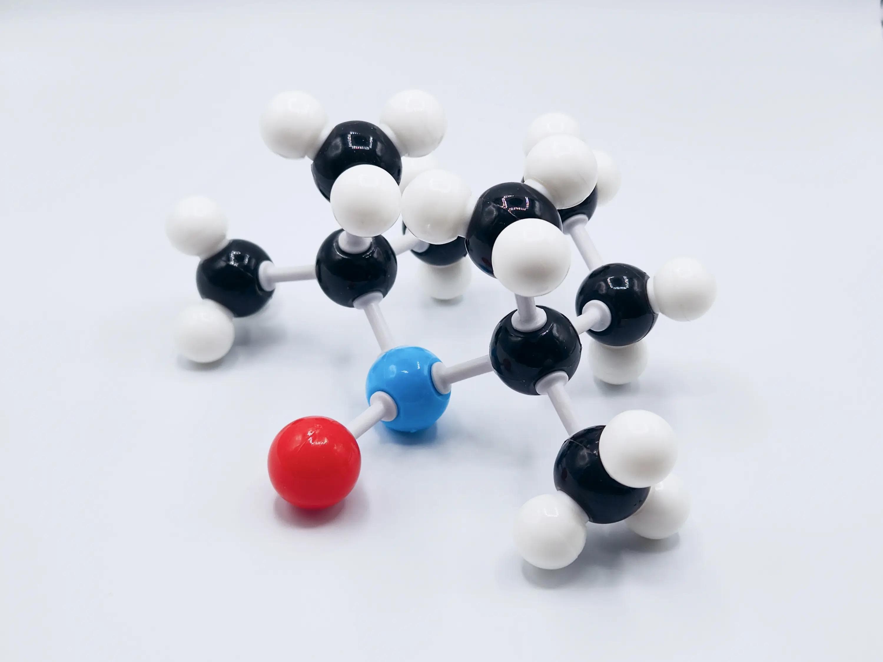 Radical Redox Catalysis